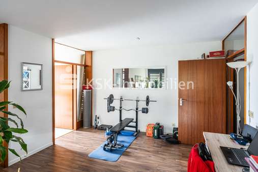 120956 Wohnzimmer - Etagenwohnung in 51427 Bergisch Gladbach mit 70m² kaufen