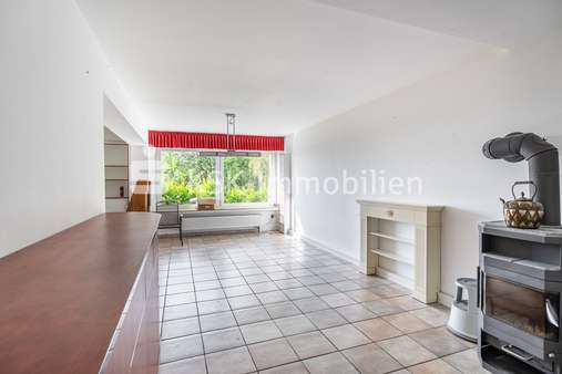 105989 Wohnzimmer Erdgeschoss - Einfamilienhaus in 51429 Bergisch Gladbach / Herkenrath mit 221m² kaufen