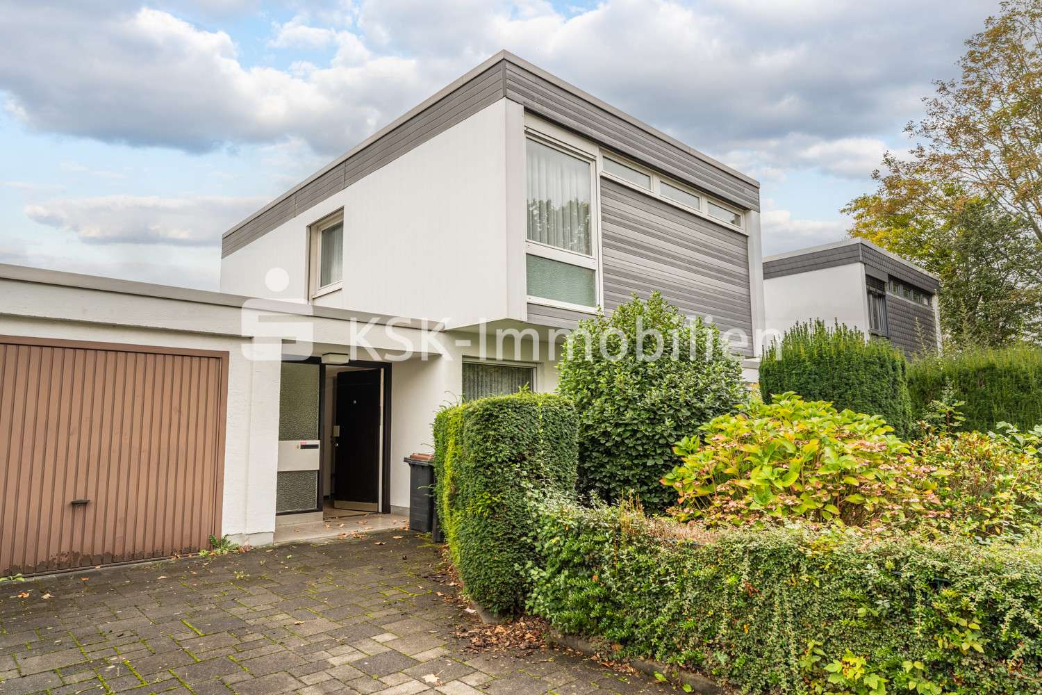 139631 Aussenansicht  - Einfamilienhaus in 50829 Köln mit 94m² kaufen