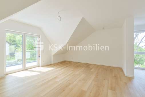 140894 Aufnahme Leerstand - Dachgeschosswohnung in 53604 Bad Honnef mit 85m² kaufen