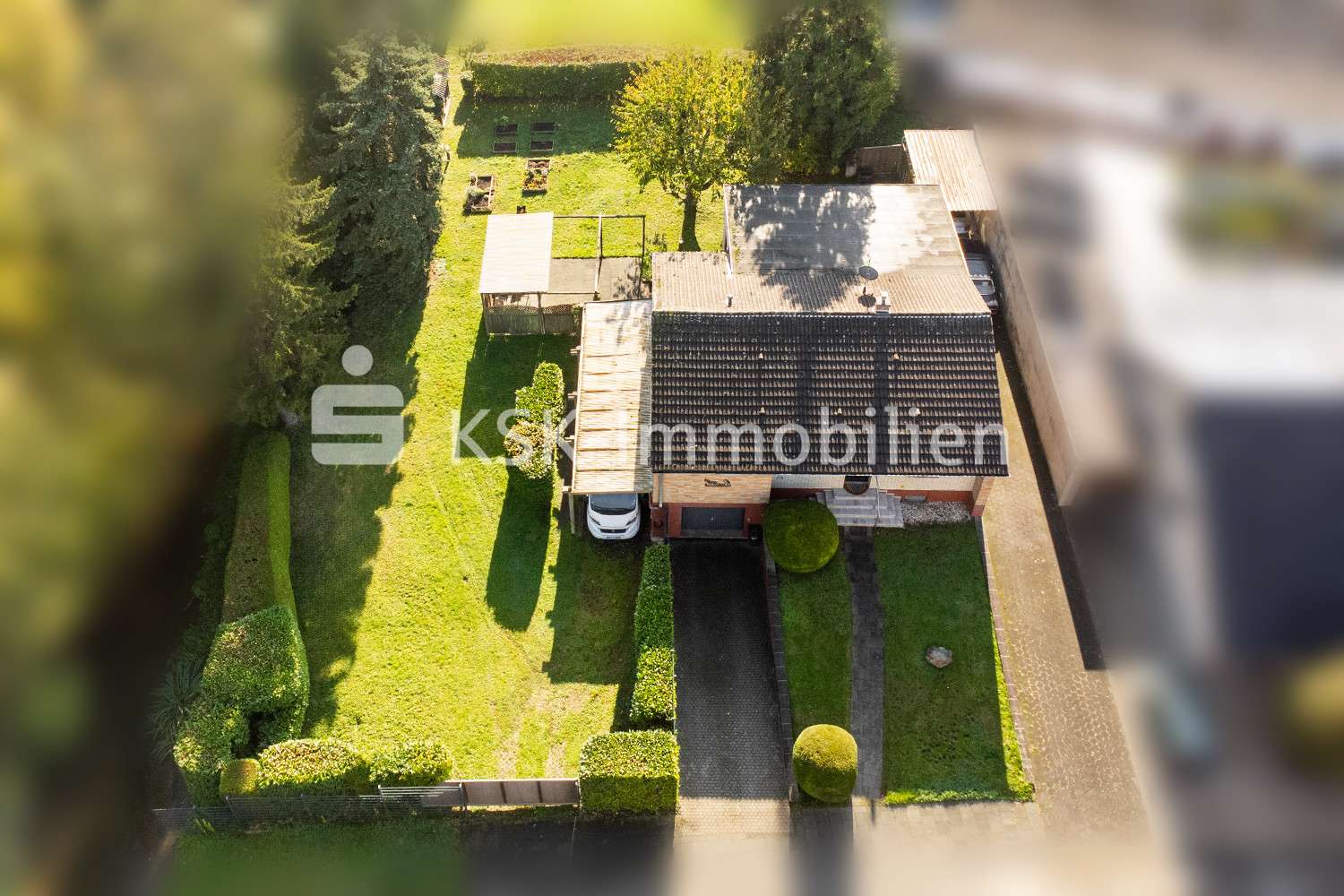 141455 Drohnenansicht - Bungalow in 50127 Bergheim mit 117m² kaufen