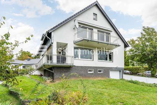 136194 Seitenansicht  - Zweifamilienhaus in 53639 Königswinter mit 202m² kaufen