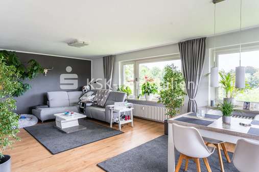 136194 Wohnzimmer Erdgeschoss - Zweifamilienhaus in 53639 Königswinter mit 202m² kaufen