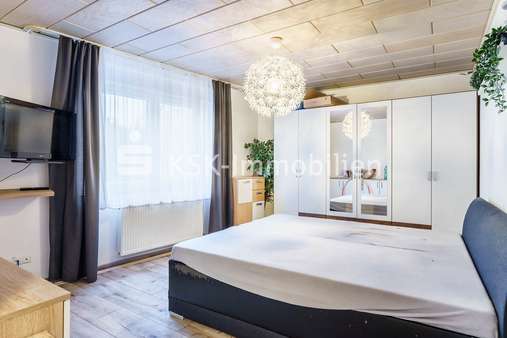 134842 Schlafzimmer Erdgeschoss - Einfamilienhaus in 50321 Brühl mit 95m² kaufen