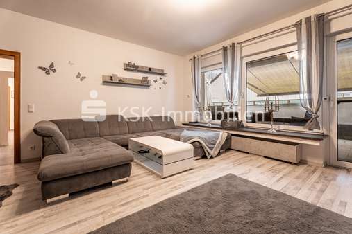 126146 Wohn- und Esszimmer  - Einfamilienhaus in 50181 Bedburg mit 144m² kaufen