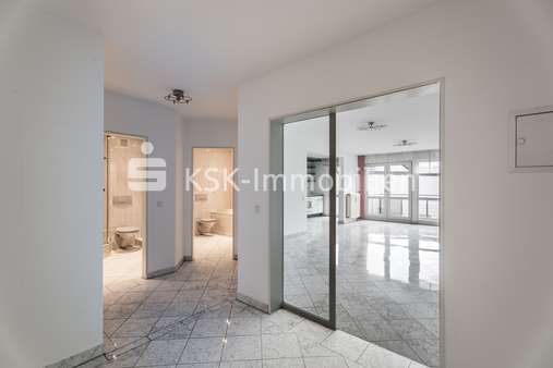 144653 Diele - Etagenwohnung in 50769 Köln / Worringen mit 88m² kaufen