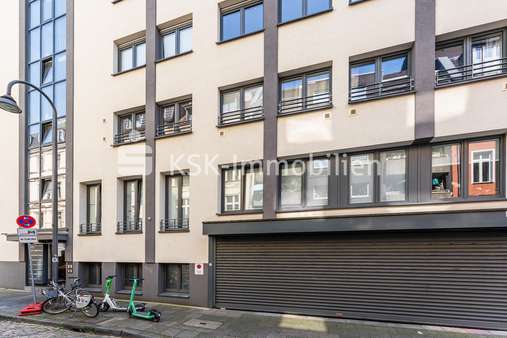 149660 Außenaufnahme  - Wohnanlage in 50674 Köln mit 96m² als Kapitalanlage kaufen