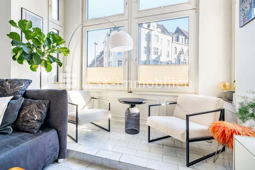 148925 Wohnzimmer - Etagenwohnung in 50678 Köln mit 73m² kaufen