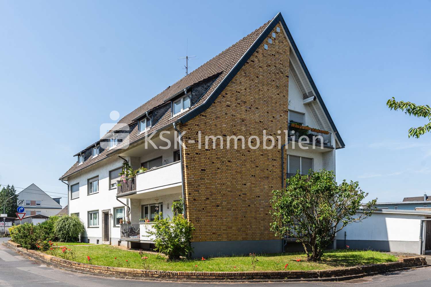 135596 Außenaufnahme  - Wohn- / Geschäftshaus in 50737 Köln / Longerich mit 796m² als Kapitalanlage kaufen