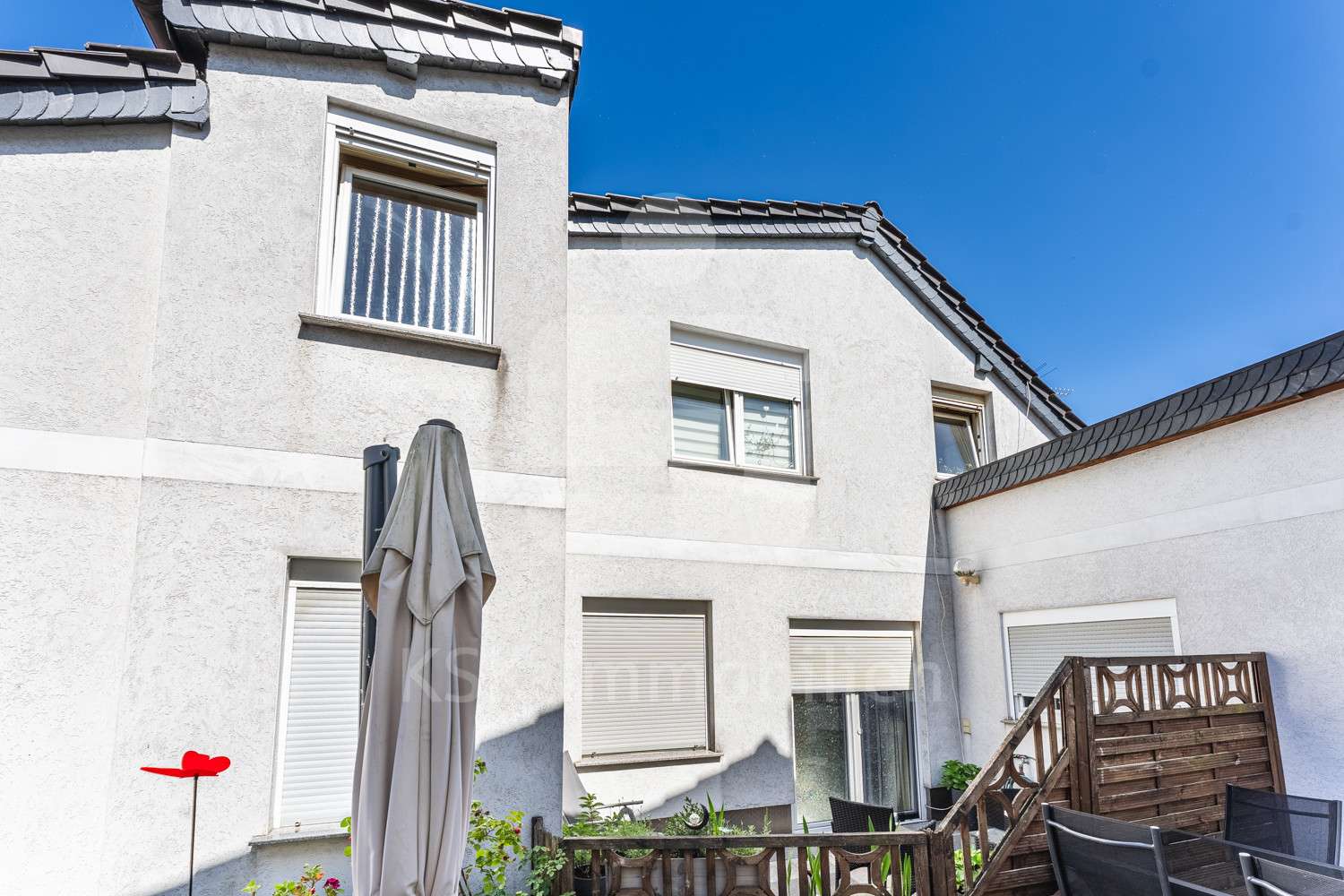 Einfamilienhaus - Mehrfamilienhaus in 50769 Köln mit 340m² kaufen