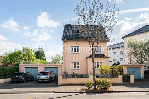 Außenansicht  - Einfamilienhaus in 53842 Troisdorf / Oberlar mit 113m² kaufen
