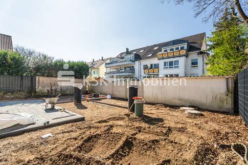 Gartenansicht - Doppelhaushälfte in 51147 Köln mit 124m² mieten