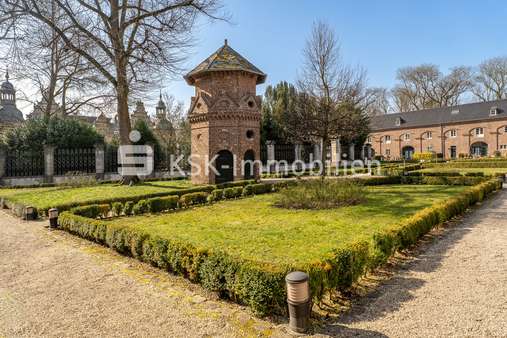 Außenbereich - Erdgeschosswohnung in 50127 Bergheim mit 40m² kaufen