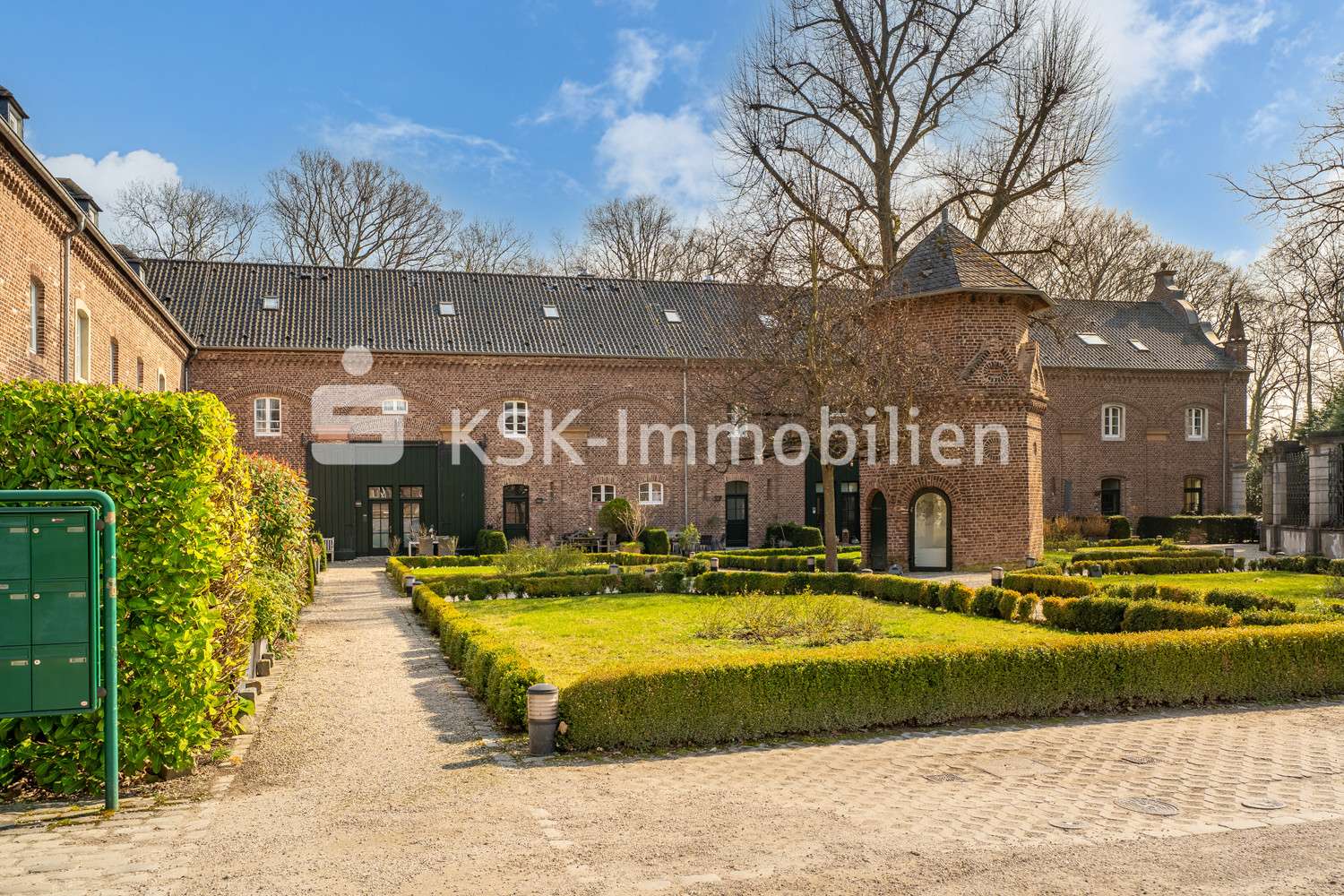 Außenbereich - Erdgeschosswohnung in 50127 Bergheim mit 40m² kaufen