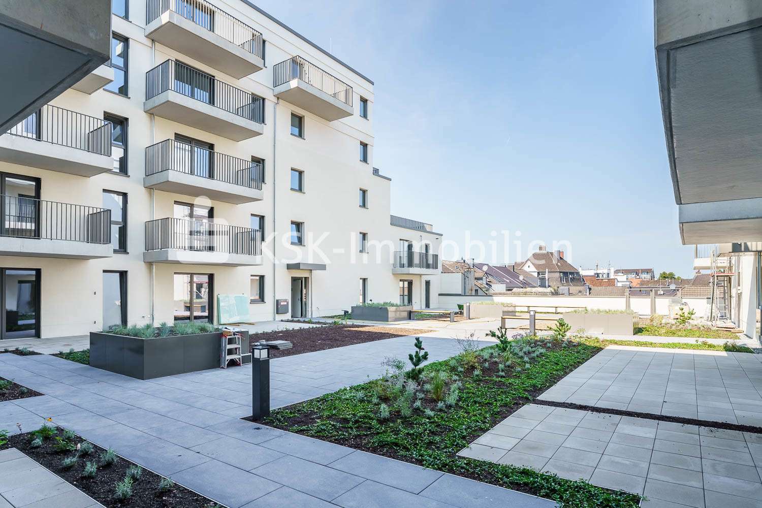 Innenhof Innenhof - Etagenwohnung in 53721 Siegburg mit 105m² mieten