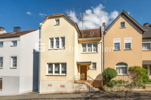 Schickes Reihenendhaus für die Familie!