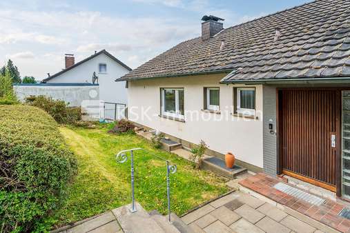 Vorgarten - Einfamilienhaus in 51766 Engelskirchen mit 140m² kaufen