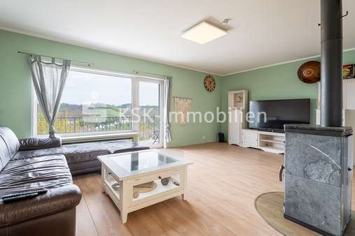 Wohnzimmer Erdgeschoss - Einfamilienhaus in 51766 Engelskirchen mit 140m² kaufen
