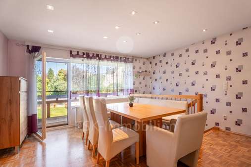 Wohn- und Esszimmer Obergeschoss Wohn- und Esszimmer Obergeschoss - Einfamilienhaus in 50127 Bergheim mit 195m² kaufen
