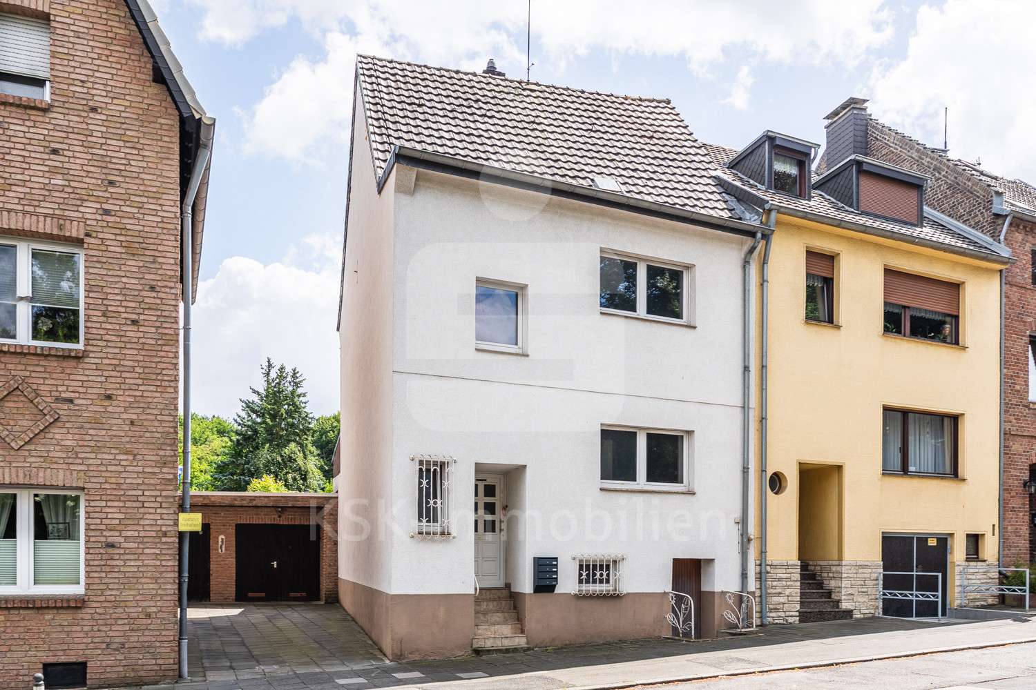 Außenaufnahme Außenaufnahme - Einfamilienhaus in 50321 Brühl mit 105m² kaufen