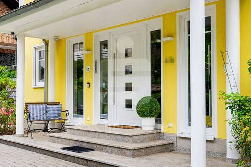 Außenansicht Außenansicht - Einfamilienhaus in 51503 Rösrath mit 161m² kaufen