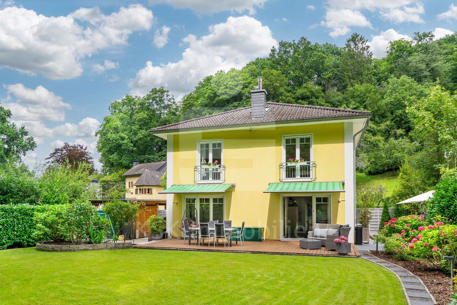 Außenansicht Außenansicht - Einfamilienhaus in 51503 Rösrath mit 161m² kaufen