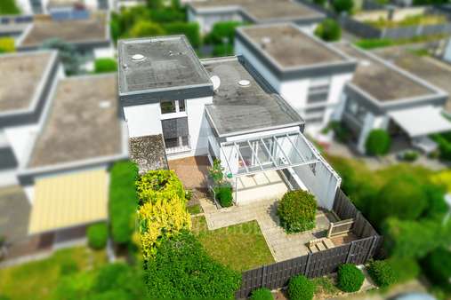 Drohnenansicht Drohnenansicht - Reihenmittelhaus in 53340 Meckenheim mit 125m² kaufen