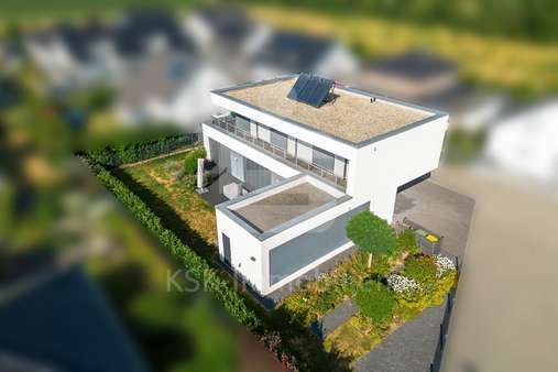 Drohnenansicht Drohnenansicht - Einfamilienhaus in 53913 Swisttal mit 156m² kaufen