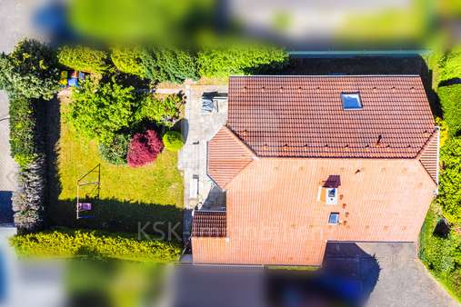 Drohne - Zweifamilienhaus in 50374 Erftstadt / Liblar mit 148m² kaufen