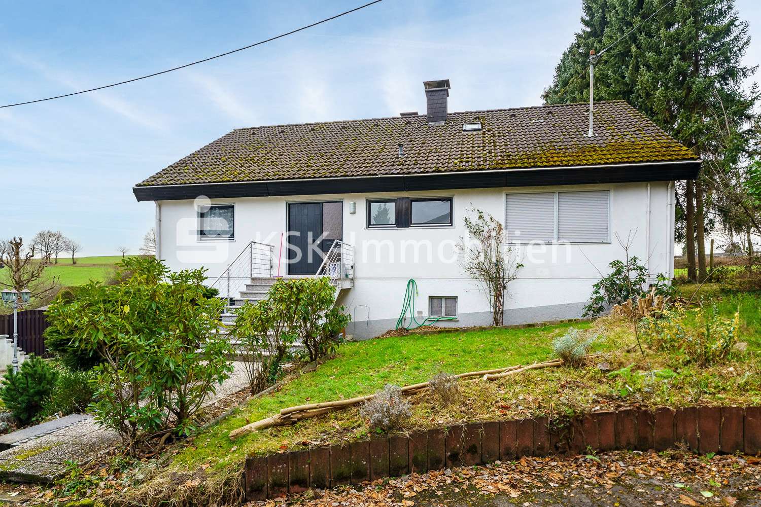 Außenansicht Außenansicht - Einfamilienhaus in 53819 Neunkirchen-Seelscheid mit 176m² kaufen