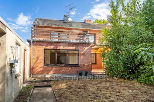 Rückansicht Rückansicht - Doppelhaushälfte in 50127 Bergheim mit 152m² kaufen