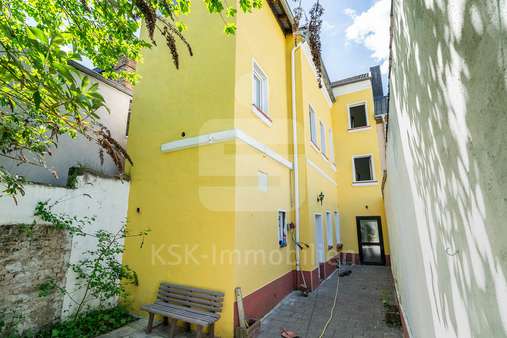 Rückansicht - Zweifamilienhaus in 53227 Bonn / Oberkassel mit 145m² kaufen