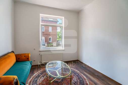 Zimmer Erdgeschoss - Zweifamilienhaus in 53227 Bonn / Oberkassel mit 145m² kaufen