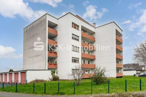 136348 Außenansicht 136348 Außenansicht - Etagenwohnung in 50189 Elsdorf Berrendorf mit 65m² kaufen