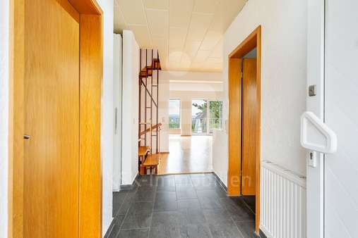 Eingang - Doppelhaushälfte in 51515 Kürten mit 133m² kaufen