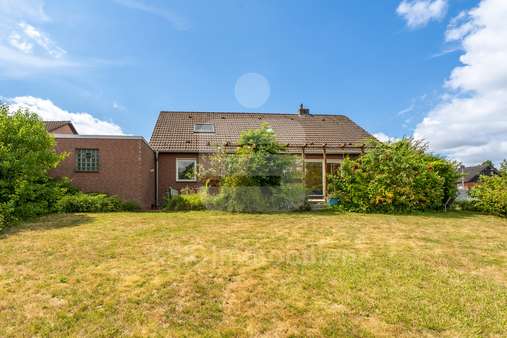 Rückansicht - Einfamilienhaus in 50181 Bedburg mit 111m² kaufen
