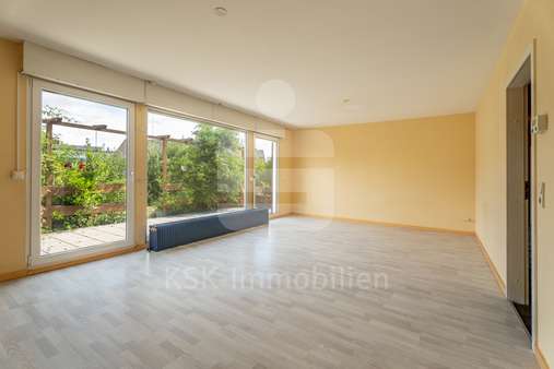Wohn- und Esszimmer - Einfamilienhaus in 50181 Bedburg mit 111m² kaufen