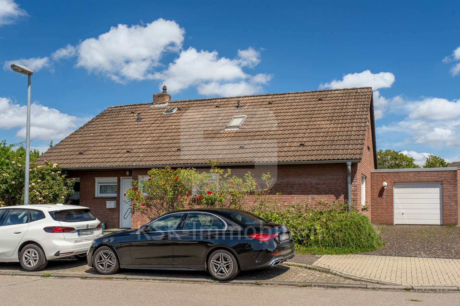 Außenansicht - Einfamilienhaus in 50181 Bedburg mit 111m² kaufen