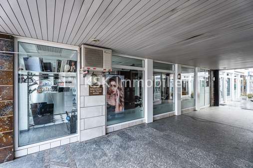 Außenansicht Außenansicht - Geschäftshaus in 50126 Bergheim mit 0m² als Kapitalanlage kaufen