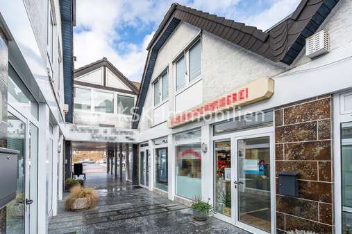 Außenansicht Außenansicht - Geschäftshaus in 50126 Bergheim mit 0m² als Kapitalanlage kaufen