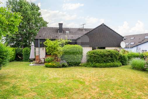 Rückansicht Rückansicht - Einfamilienhaus in 53773 Hennef mit 160m² kaufen