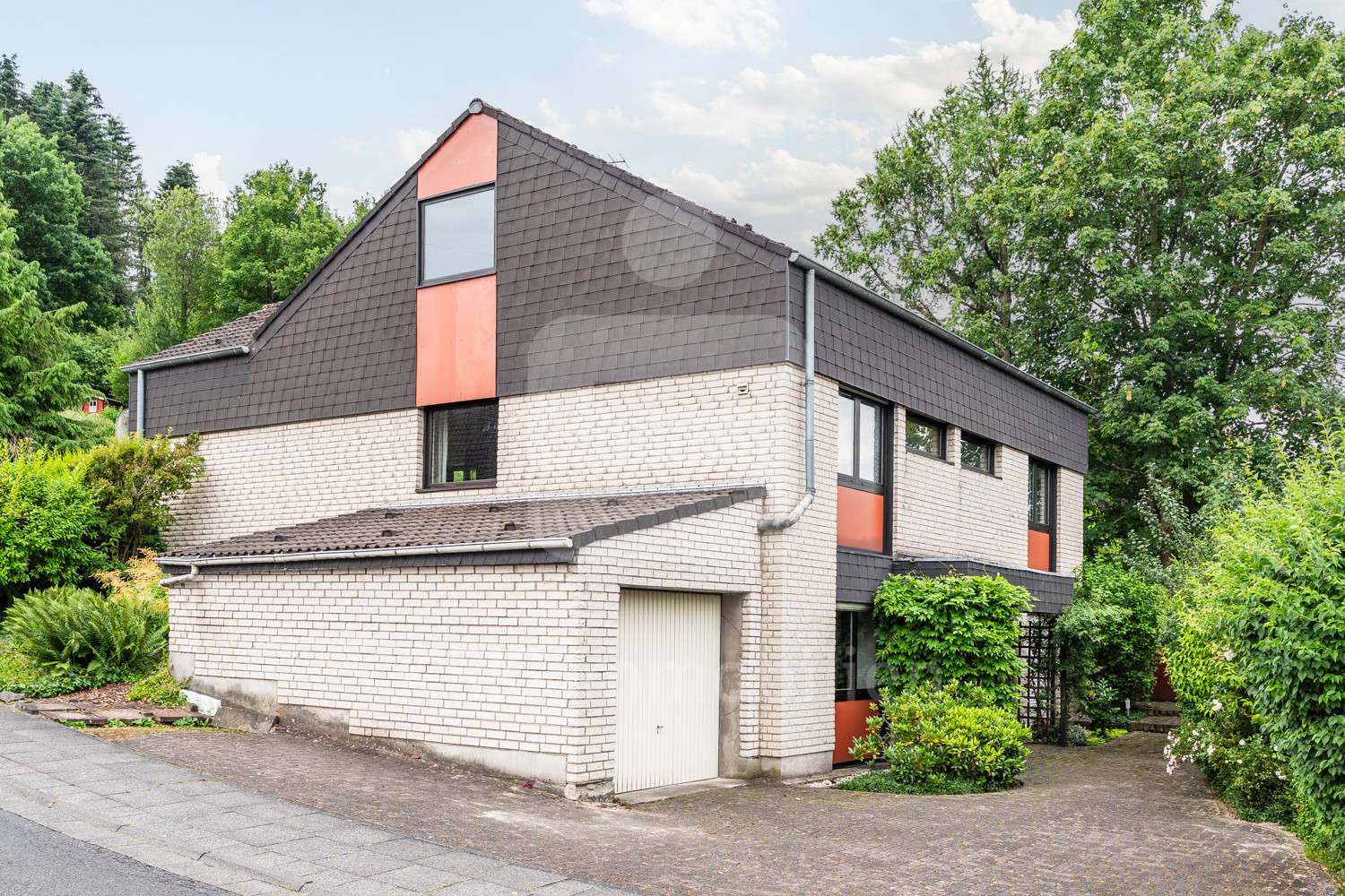 Außenansicht Außenansicht - Einfamilienhaus in 53773 Hennef mit 160m² kaufen