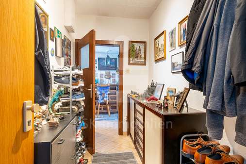 Eingangsbereich Eingangsbereich - Etagenwohnung in 42853 Remscheid mit 56m² kaufen