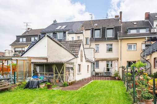 Rückansicht - Zweifamilienhaus in 51069 Köln / Dellbrück mit 175m² kaufen