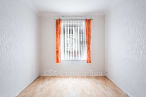 Zimmer Erdgeschoss  - Zweifamilienhaus in 51069 Köln / Dellbrück mit 175m² kaufen