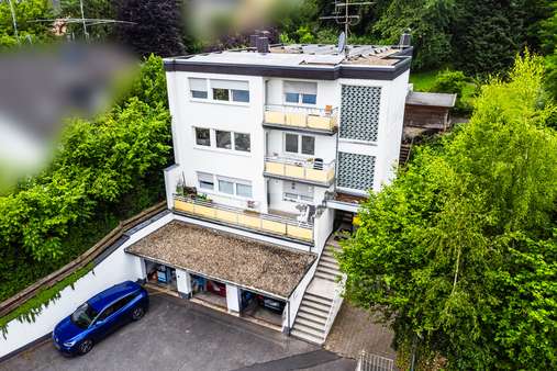 Drohne Drohne - Mehrfamilienhaus in 51503 Rösrath mit 376m² kaufen
