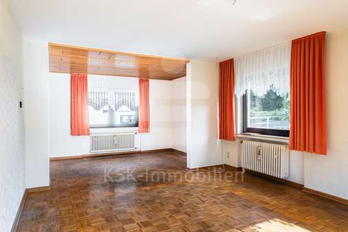 Wohnzimmer Erdgeschoss Wohnzimmer Erdgeschoss - Einfamilienhaus in 50321 Brühl mit 150m² kaufen