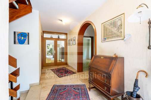 Flur Erdgeschoss Flur Erdgeschoss - Einfamilienhaus in 53343 Wachtberg / Pech mit 160m² kaufen