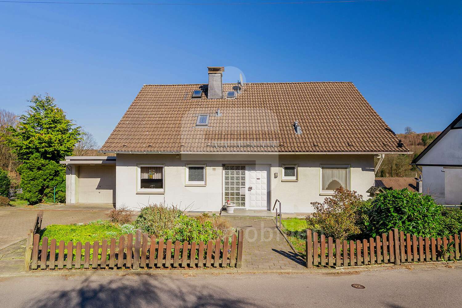 146905 Außenansicht - Einfamilienhaus in 42477 Radevormwald mit 207m² kaufen