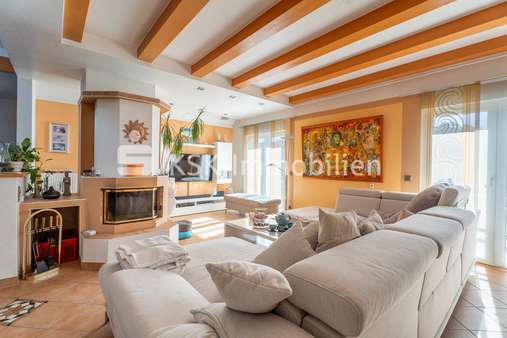 Wohnzimmer Wohnzimmer - Zweifamilienhaus in 53604 Bad Honnef mit 215m² kaufen